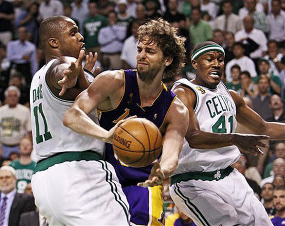 2008 NBA Finals: Game 6 - Photo 1 - CBS News