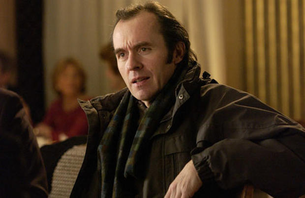 Stephen Dillane eye color