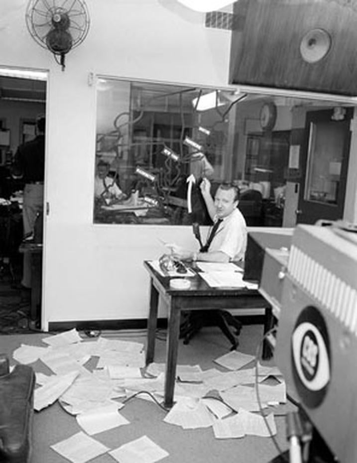 Walter Cronkite - Walter Cronkite centennial - Pictures - CBS News