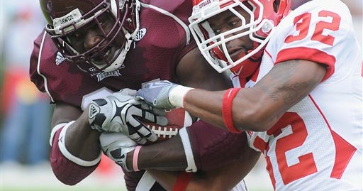 Bulldogs' Dixon 48 Yards Shy Of Norwood's Record CBS News