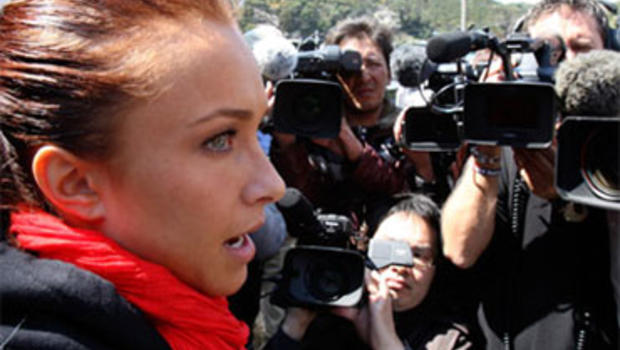 Hayden Panettiere in Japan to Aid Dolphins - CBS News