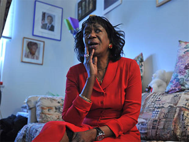 Obamas Aunt Zeituni Onyango Granted Asylum CBS News