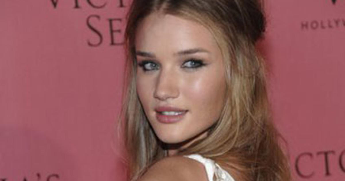 Rosie Huntington Whiteley To Replace Megan Fox In Transformers 3 Cbs News