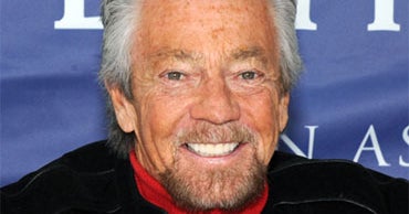 Stephen J Cannell Prolific Tv Producer Dies Cbs News