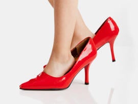 Shoe Attacks in Dallas? Police Say Brutal Stiletto Attack Leaves Dallas Woman Disfigured