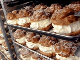 NM Clerk Foils Robbery With Package Of Pastries