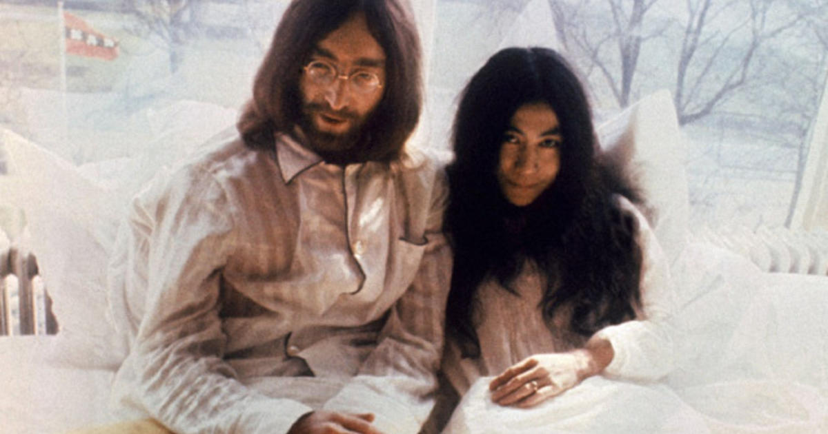 Almanac John And Yoko S Bed In For Peace Cbs News