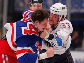 Steve MacIntyre fights with Derek Boogaard