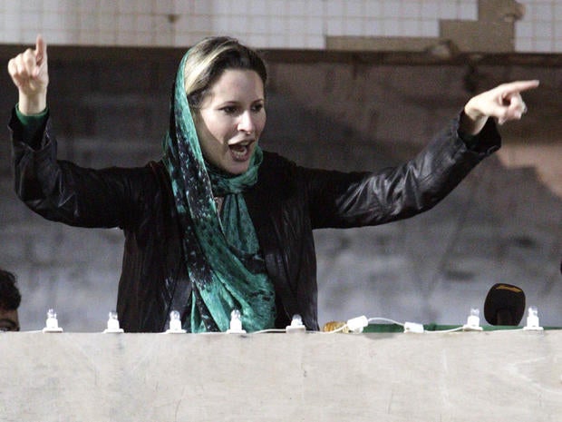 Aisha Qaddafi addresses supporters in Tripoli