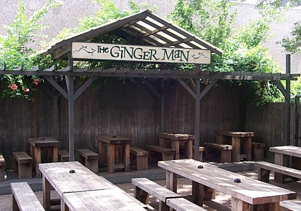 Outdoor area at Gingerman 