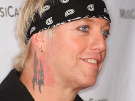 Troubled rocker Jani Lane found dead in LA hotel, say police