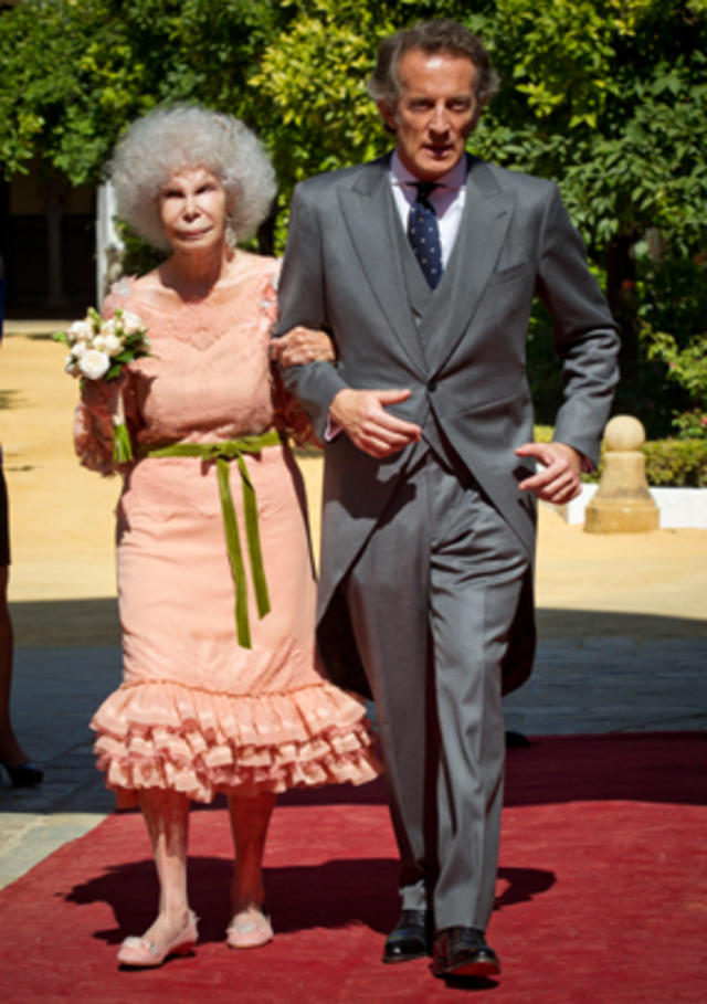 Duchess Of Alba 85 Marries For Third Time Cbs News