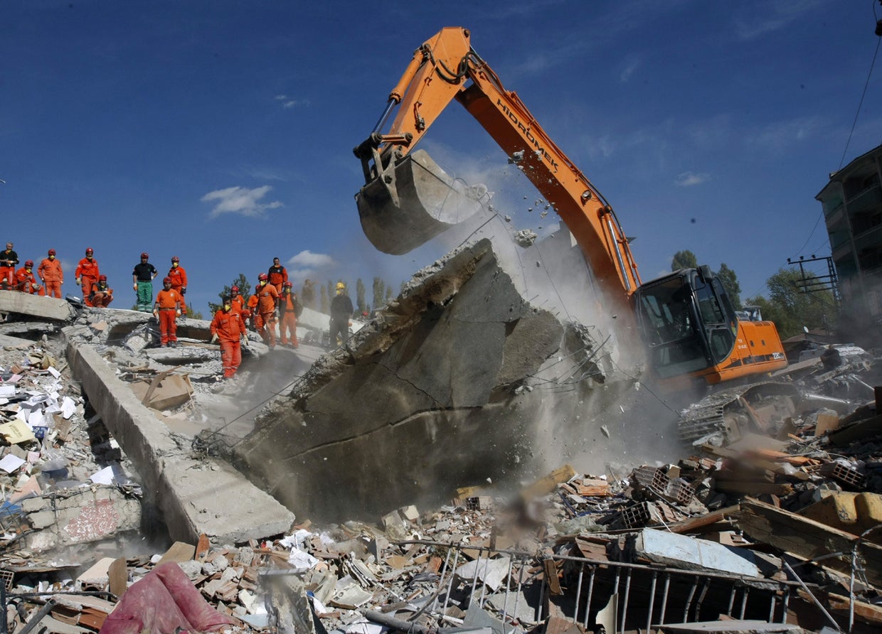 Major earthquake strikes Turkey