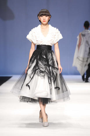 China fashion week - Photo 1 - Pictures - CBS News