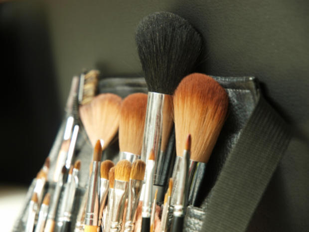 Make Up Brushes For A Make Over 