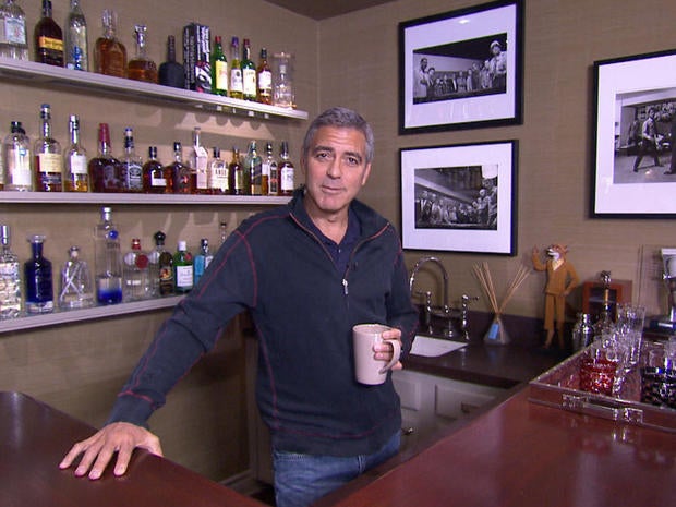 Here's Proof That Clooney Only Gets Better With Age - Page 2 032G-Clooney-bar