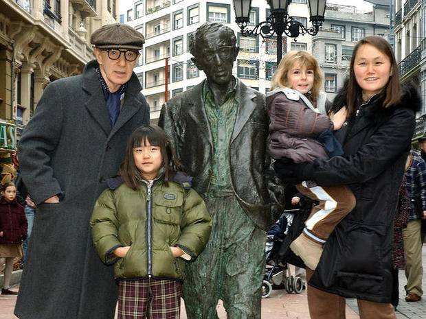 ¿Cuánto mide la estatua de Woody Allen? 913443