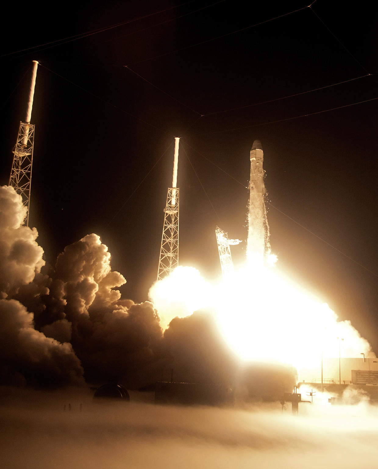 SpaceX Rocket Successfully Launches - CBS News