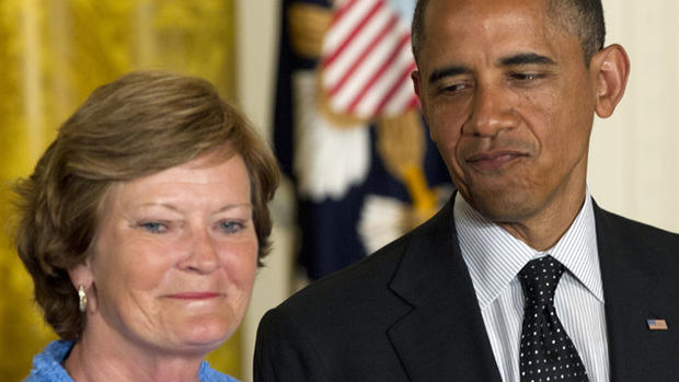 Tennessee's Pat Summitt struggling with Alzheimer's, family admits