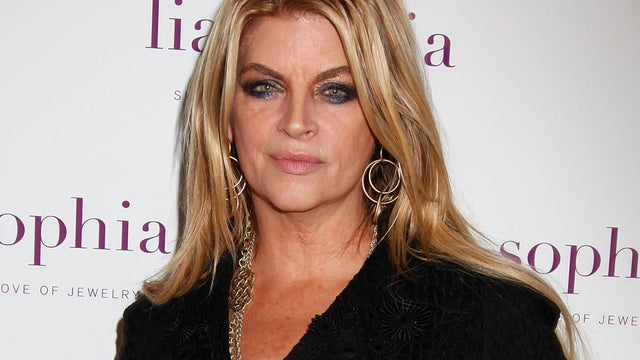 Actress Kirstie Alley Endorses Donald Trump Cbs News