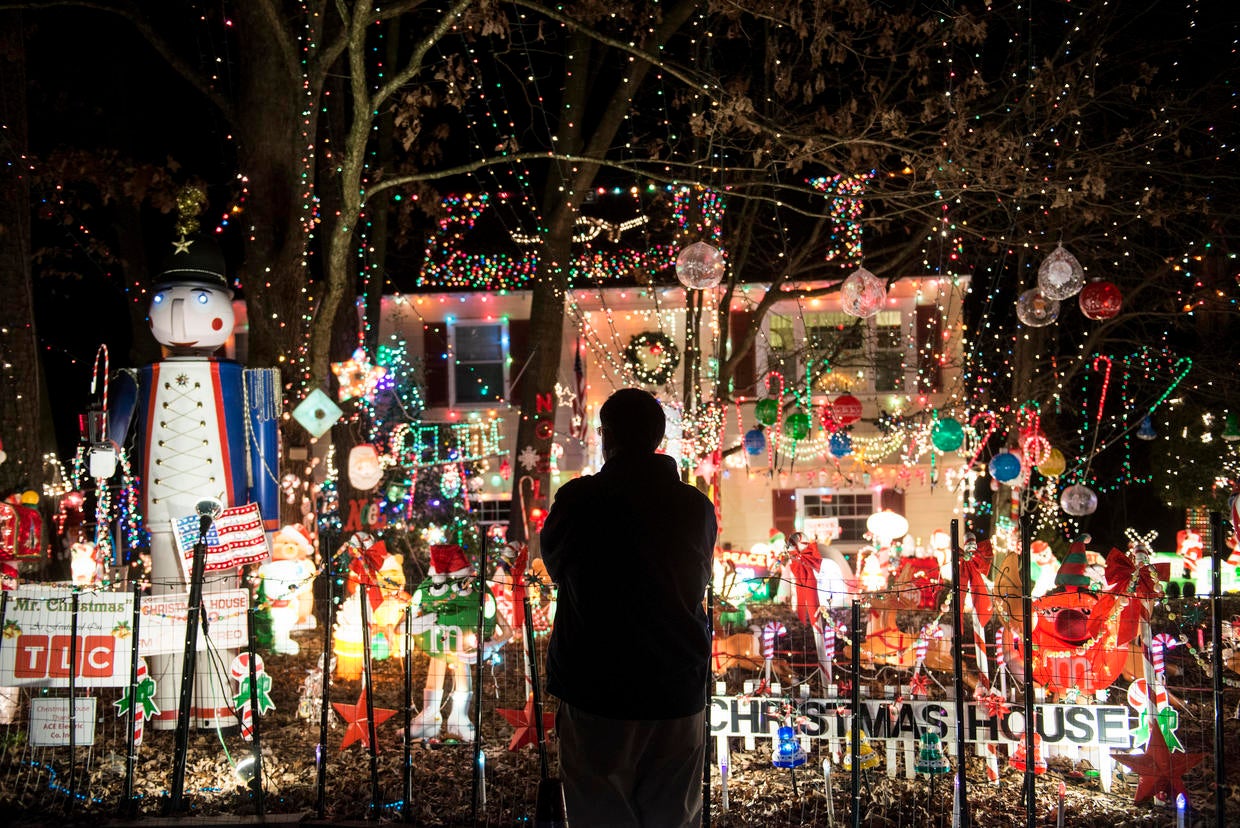 Stunning Christmas lights Photo 2 Pictures CBS News
