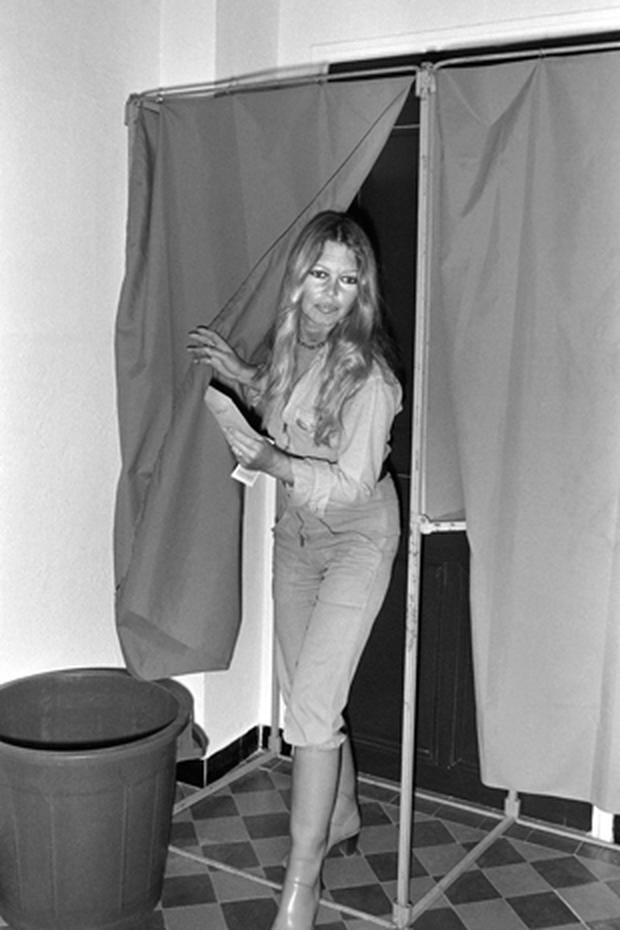 Brigitte Bardot Photo 1 Cbs News