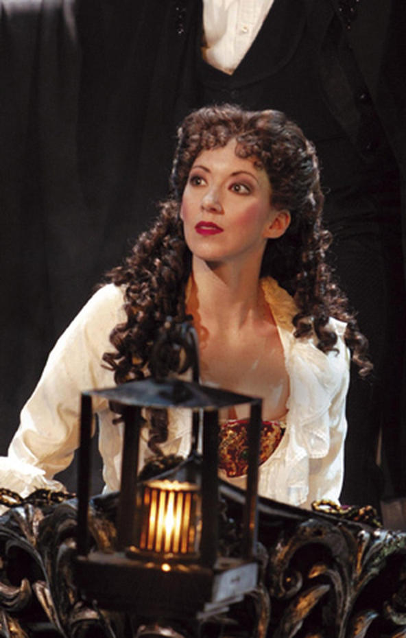 how does christine die in phantom of the opera movie
