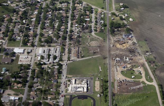 Texas Fertilizer Plant Explosion Photo 54 Cbs News 8201