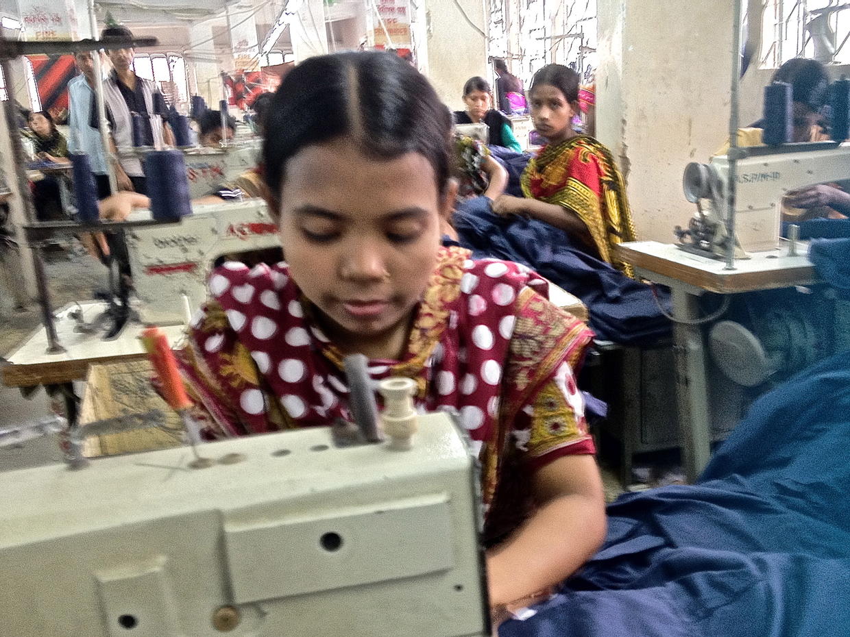 Inside A Bangladesh Garment Factory Photo 2 Pictures Cbs News 2871