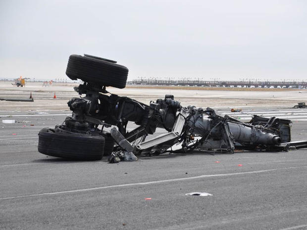 Photos Of Asiana Crash Wreckage Photo 14 Pictures Cbs News