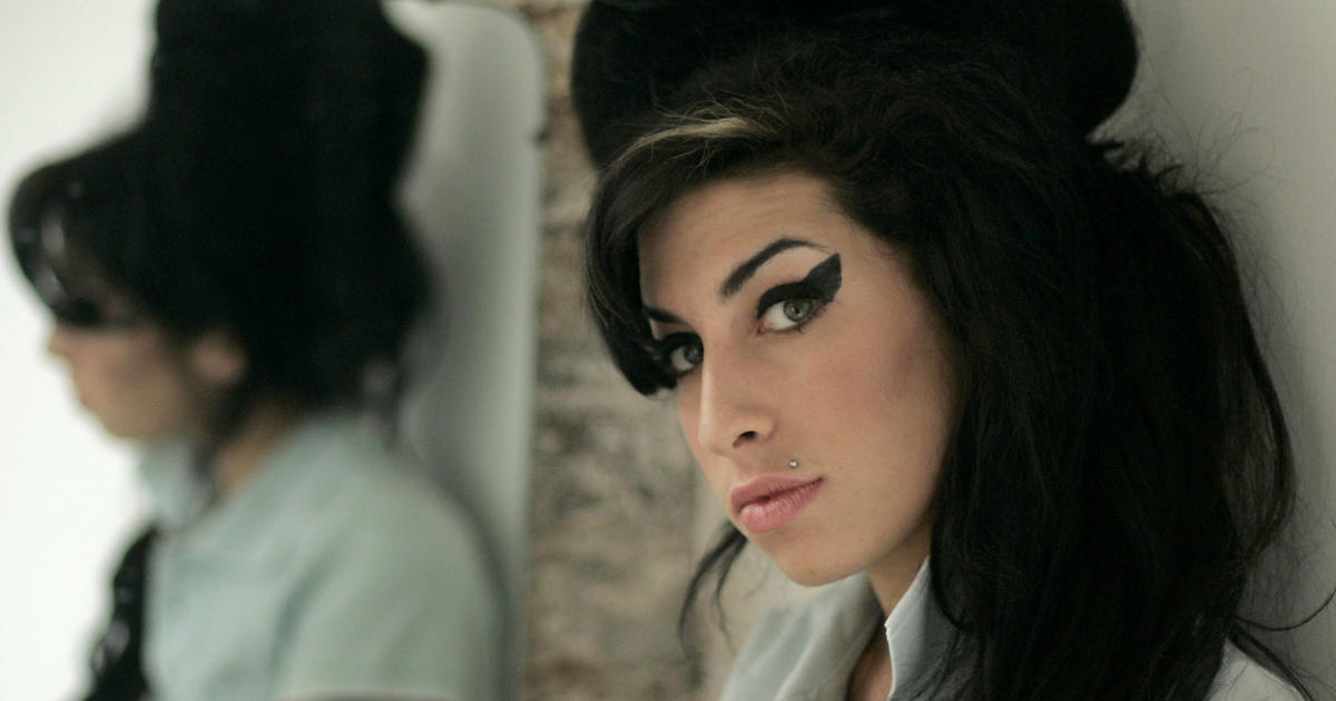 Watch the first trailer for the Amy Winehouse documentary "Amy" CBS News