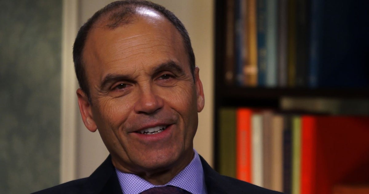 Famed thriller author Scott Turow answers your Facebook ...