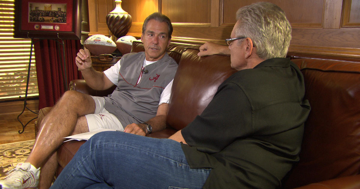 60 Minutes Behind The Scenes With Alabamas Nick Saban Cbs News 