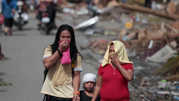 Powerful typhoon slams Philippines