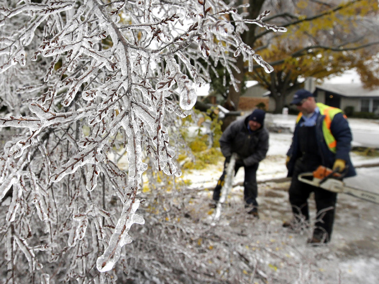 Ice storm freezes Texas, South CBS News
