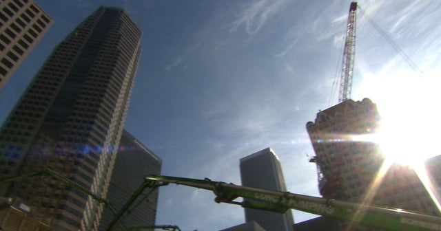 Tallest building west of the Mississippi breaks concrete record CBS News