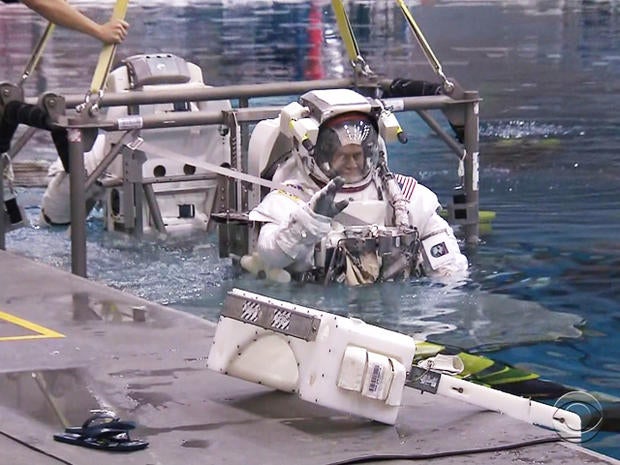 astronaut-pool.jpg