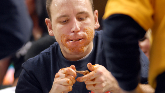 joey-chesnut-chicken-wings54.png 