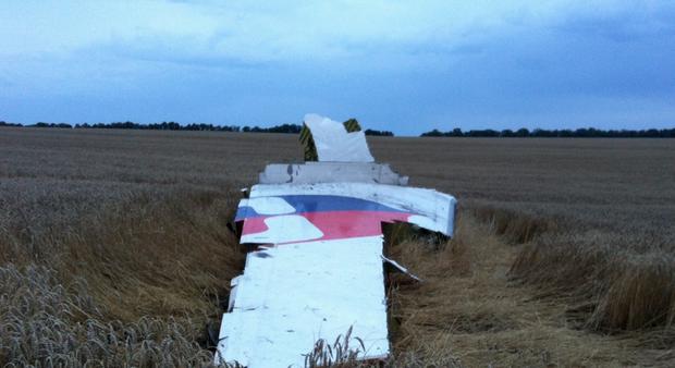 Malaysia Airlines flight 17 shot down in Ukraine  Malaysia Airlines