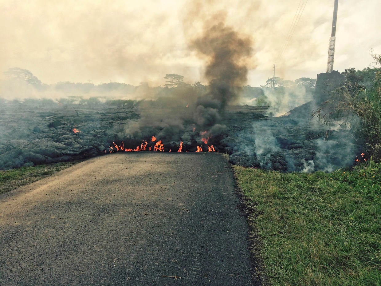 Lava flows on Hawaii's Big Island CBS News