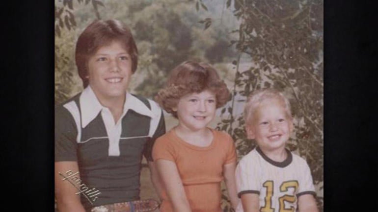 Blake Shelton family photo