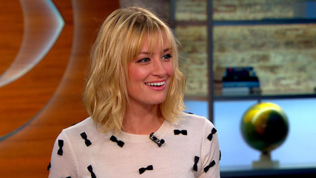 Actress Beth Behrs On 2 Broke Girls Country Music Cbs News