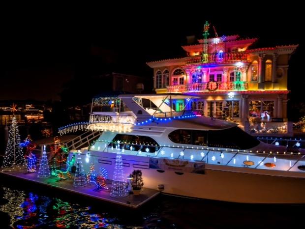 huntington harbor cruise of lights 