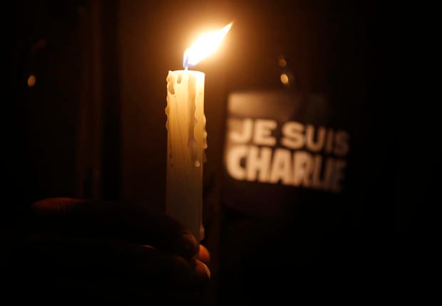 Thousands react to Paris shooting 