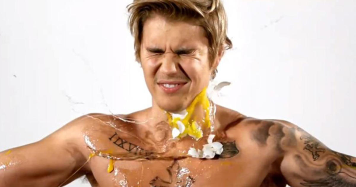 Justin Bieber Gets Egged In Comedy Central Roast Promo Cbs News