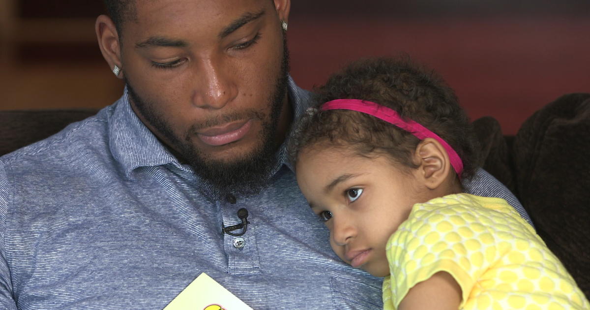 Cincinnati Bengals Devon Still And Daughter Leah On Staying Strong Fighting Cancer Cbs News