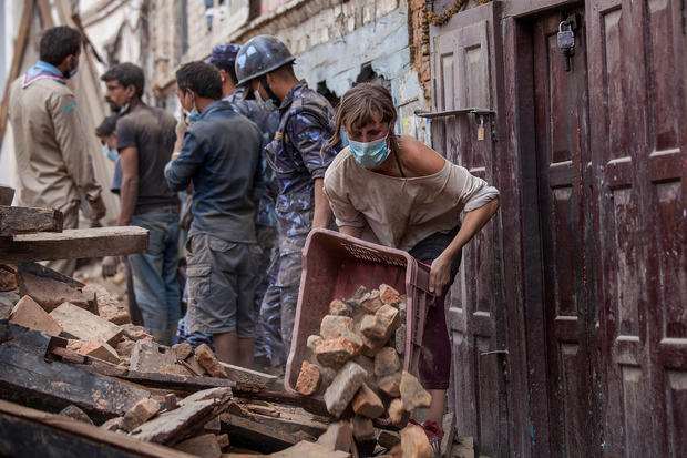 Nepal Earthquake 73 Magnitude Aftershock Rattles Nepal Following