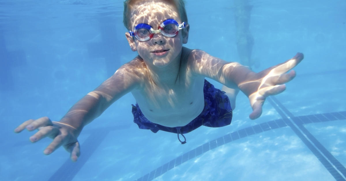 Swimming Pool Hot Tub Water Contamination Increasing In The Us Cbs