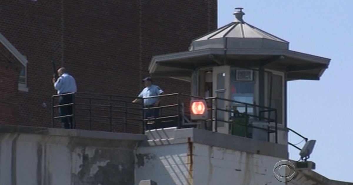 Did escaped killers get help in breaking out of N.Y. prison? CBS News(00)