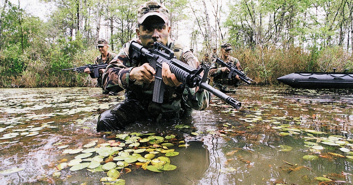 The worm pit What it takes to be an Army Ranger Pictures CBS News